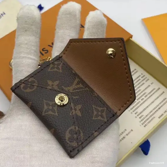 VUITTON AND KEY HOLDER LOUIS KIRIGAMI POUCH BAG CHARM 0412